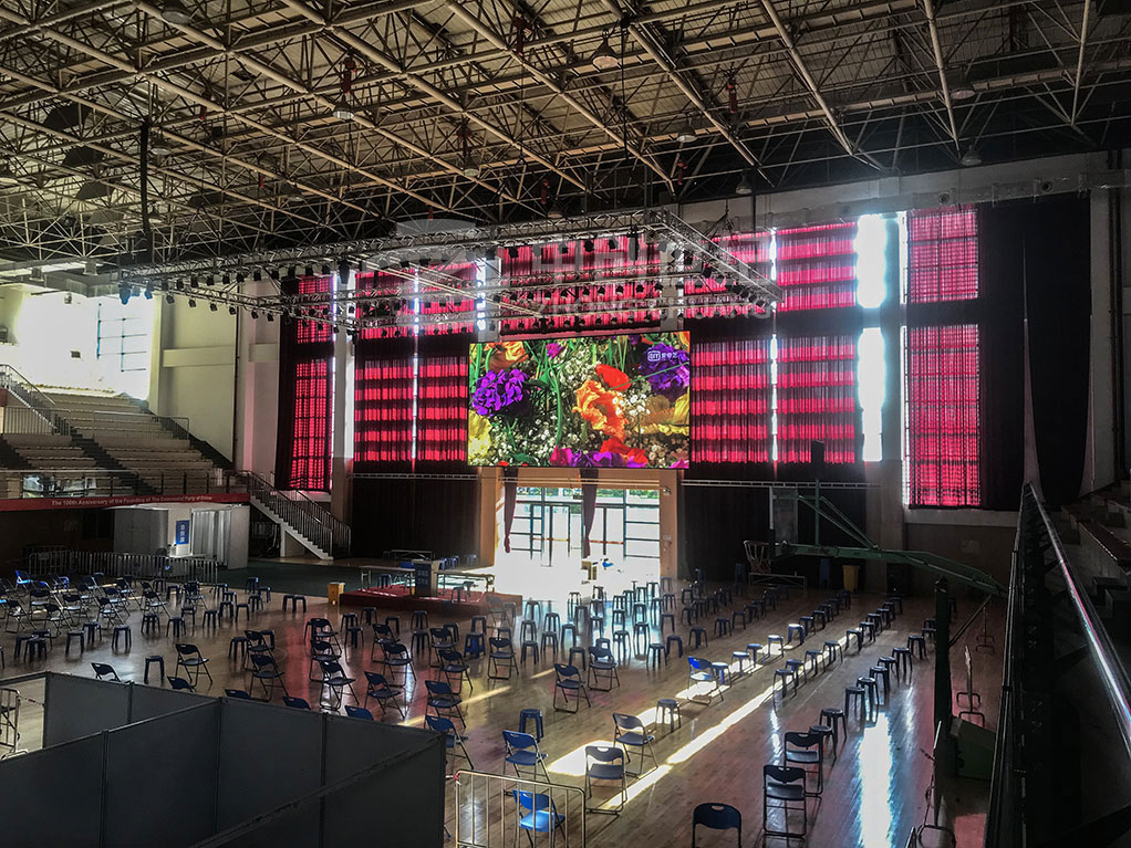 深圳市第二高級(jí)中學(xué)-體育館.jpg 深圳市第二高級(jí)中學(xué)-體育館.jpg